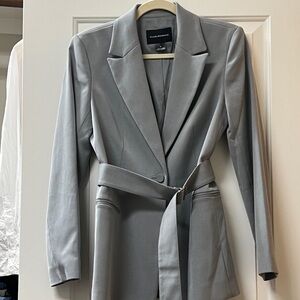 Club Monaco belted blazer / size 4